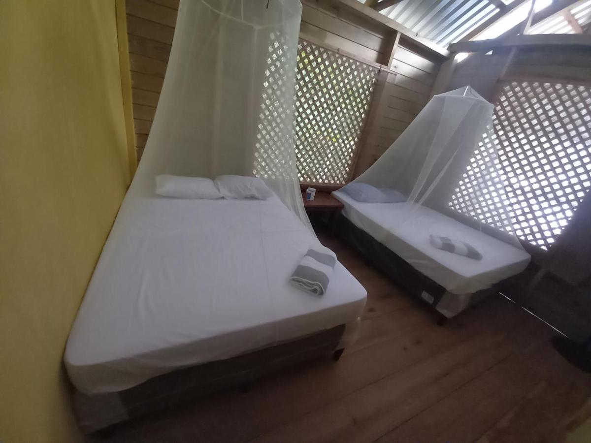 Готель Casa Manati Лівінґстон Екстер'єр фото